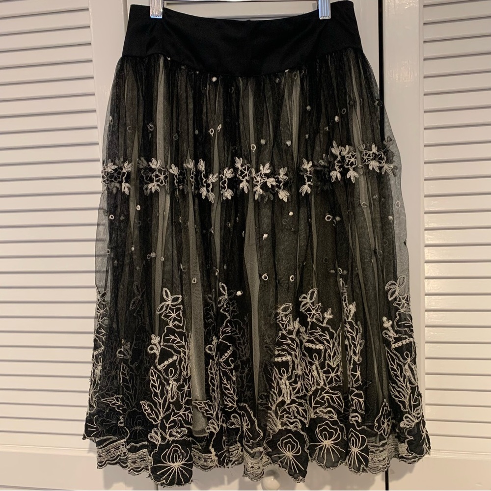 Arden B. Black and White Floral Skirt
